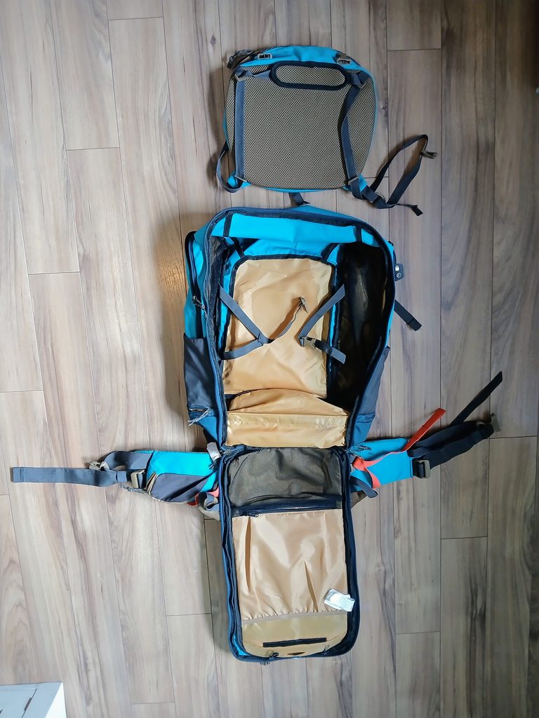 20260904_112546 open backpack